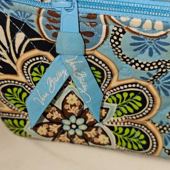 Vera Bradley Blue Flowers - Picture 4 of 5